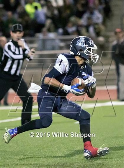 Thumbnail 1 in  Linfield Christian vs Norte Dame (CIF SS Northwest Division Final) photogallery.