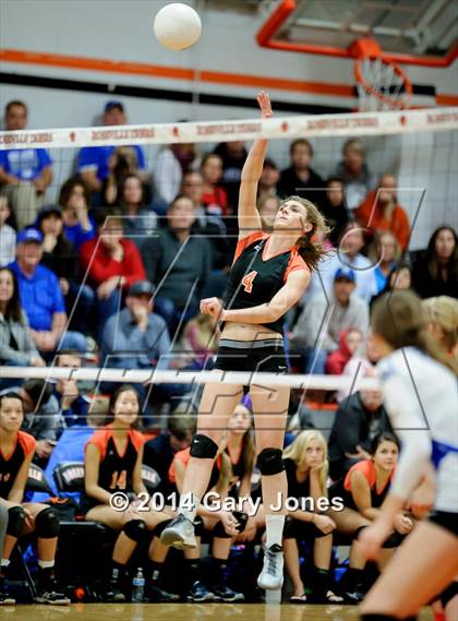 Thumbnail 3 in Rocklin vs. Roseville (CIF SJS D2 Semifinal) photogallery.
