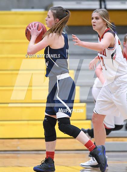 Thumbnail 2 in Centauri vs. Liberty Common (CHSAA 3A Great 8) photogallery.