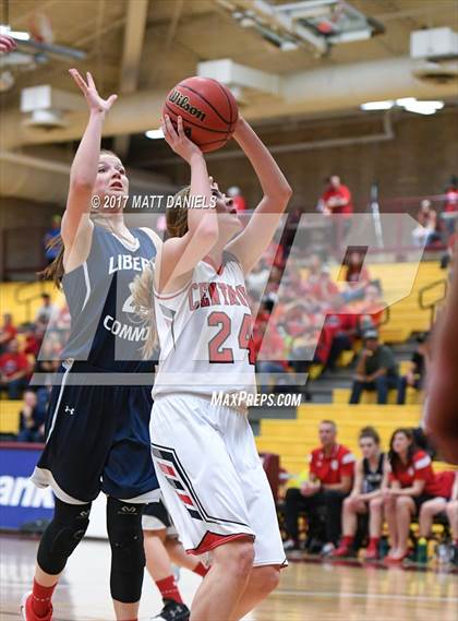 Thumbnail 3 in Centauri vs. Liberty Common (CHSAA 3A Great 8) photogallery.