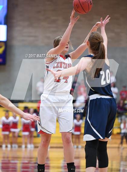 Thumbnail 2 in Centauri vs. Liberty Common (CHSAA 3A Great 8) photogallery.
