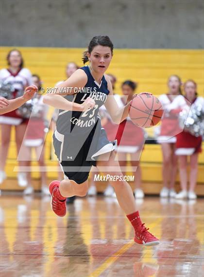 Thumbnail 3 in Centauri vs. Liberty Common (CHSAA 3A Great 8) photogallery.