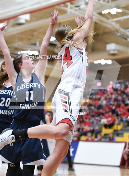 Thumbnail 3 in Centauri vs. Liberty Common (CHSAA 3A Great 8) photogallery.