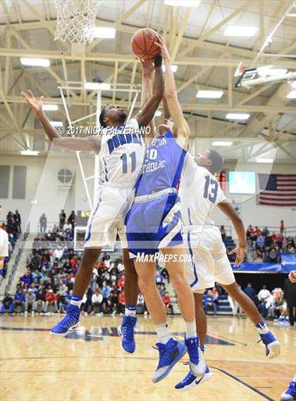 Thumbnail 2 in Dunbar vs. Covington Catholic photogallery.