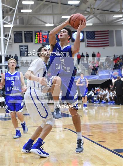 Thumbnail 2 in Dunbar vs. Covington Catholic photogallery.