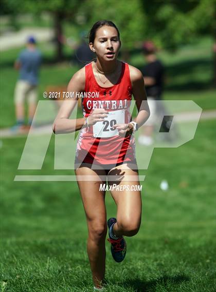 Thumbnail 3 in Loveland Sweetheart Invitational (Girls) photogallery.