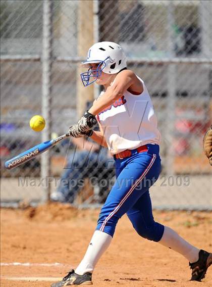 Thumbnail 2 in Hartselle vs. Vestavia Hills (Bob Jones Invitational) photogallery.