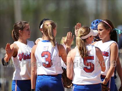 Thumbnail 1 in Hartselle vs. Vestavia Hills (Bob Jones Invitational) photogallery.