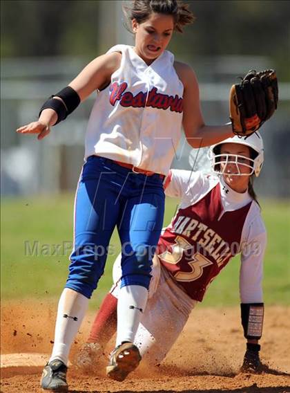 Thumbnail 1 in Hartselle vs. Vestavia Hills (Bob Jones Invitational) photogallery.