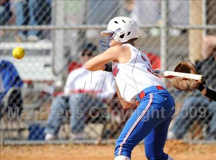 Thumbnail 2 in Hartselle vs. Vestavia Hills (Bob Jones Invitational) photogallery.