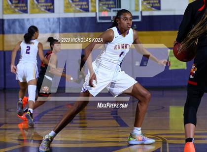 Thumbnail 3 in Dominguez vs. Lynwood photogallery.