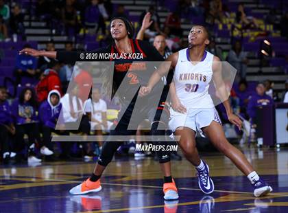 Thumbnail 2 in Dominguez vs. Lynwood photogallery.