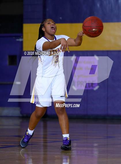 Thumbnail 2 in Dominguez vs. Lynwood photogallery.