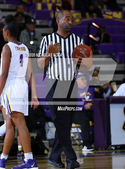 Thumbnail 1 in Dominguez vs. Lynwood photogallery.