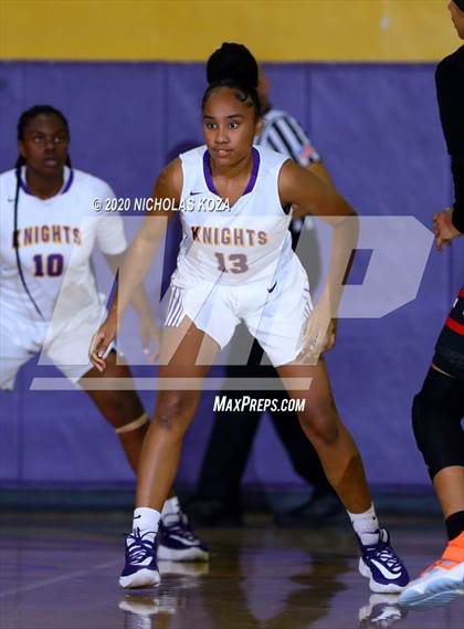Thumbnail 2 in Dominguez vs. Lynwood photogallery.