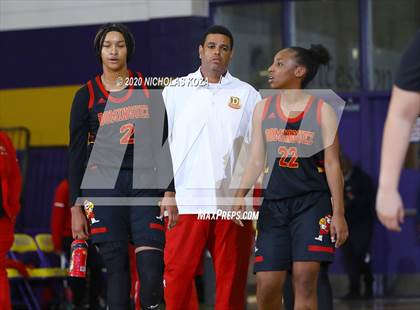Thumbnail 2 in Dominguez vs. Lynwood photogallery.