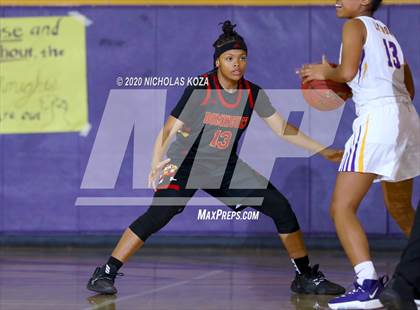 Thumbnail 1 in Dominguez vs. Lynwood photogallery.