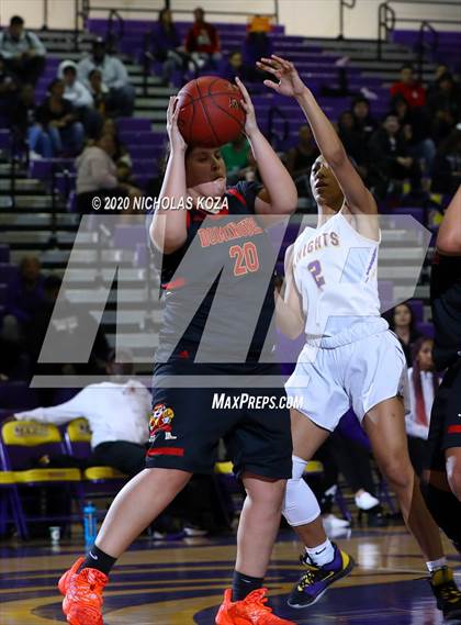 Thumbnail 2 in Dominguez vs. Lynwood photogallery.