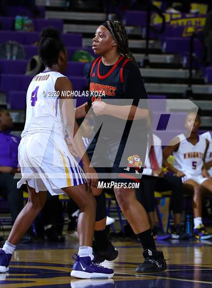 Thumbnail 2 in Dominguez vs. Lynwood photogallery.