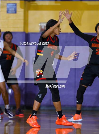 Thumbnail 1 in Dominguez vs. Lynwood photogallery.