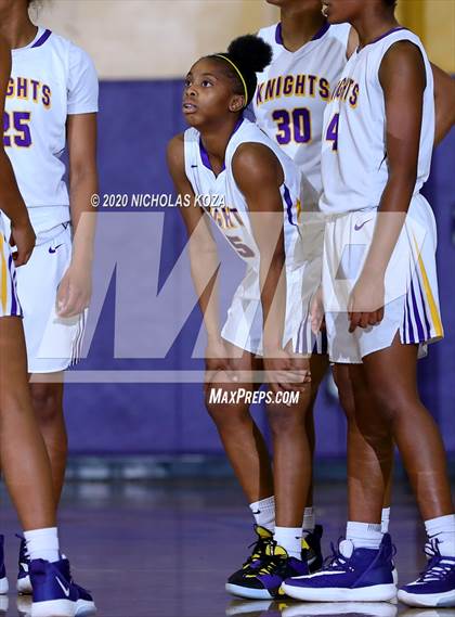 Thumbnail 2 in Dominguez vs. Lynwood photogallery.