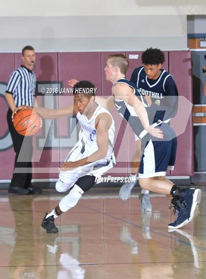 Thumbnail 1 in Saddleback Valley Christian vs. Foothill (Rancho Mirage Holiday Invitational) photogallery.