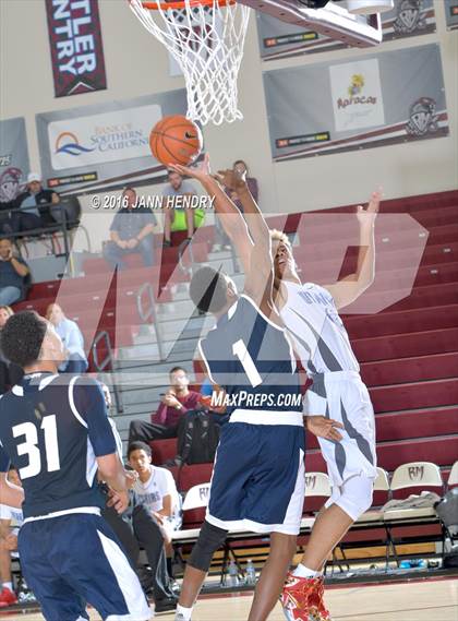 Thumbnail 2 in Saddleback Valley Christian vs. Foothill (Rancho Mirage Holiday Invitational) photogallery.