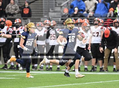 Thumbnail 2 in Versailles vs. Kirtland (OHSAA D6 Final) photogallery.