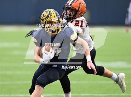 Thumbnail 3 in Versailles vs. Kirtland (OHSAA D6 Final) photogallery.