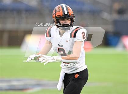 Thumbnail 2 in Versailles vs. Kirtland (OHSAA D6 Final) photogallery.