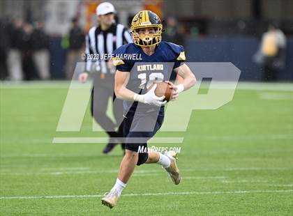 Thumbnail 2 in Versailles vs. Kirtland (OHSAA D6 Final) photogallery.