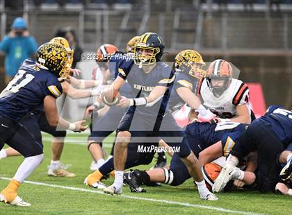 Thumbnail 1 in Versailles vs. Kirtland (OHSAA D6 Final) photogallery.