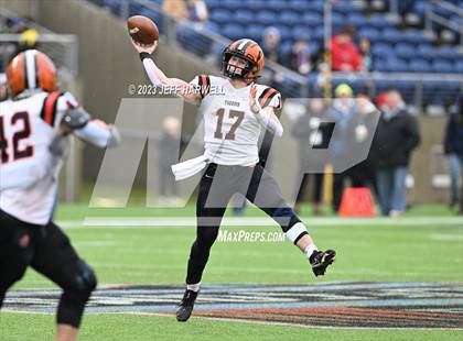 Thumbnail 2 in Versailles vs. Kirtland (OHSAA D6 Final) photogallery.