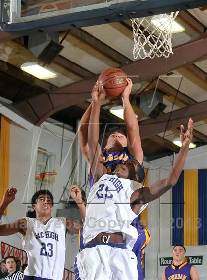 Thumbnail 1 in Archbishop Riordan vs. Sacramento (60th Gridley Invitational) photogallery.