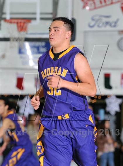 Thumbnail 2 in Archbishop Riordan vs. Sacramento (60th Gridley Invitational) photogallery.
