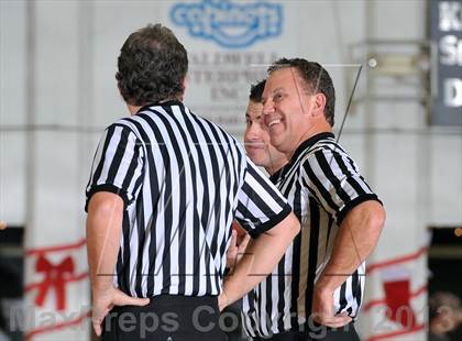 Thumbnail 2 in Archbishop Riordan vs. Sacramento (60th Gridley Invitational) photogallery.