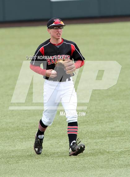 Thumbnail 2 in Heights vs. South (KSHSAA 5A Quarterfinal) photogallery.