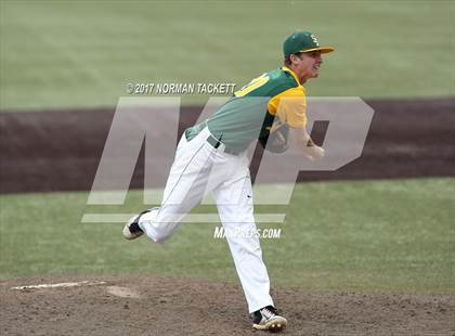 Thumbnail 2 in Heights vs. South (KSHSAA 5A Quarterfinal) photogallery.