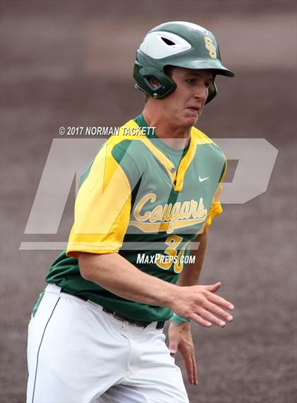 Thumbnail 3 in Heights vs. South (KSHSAA 5A Quarterfinal) photogallery.