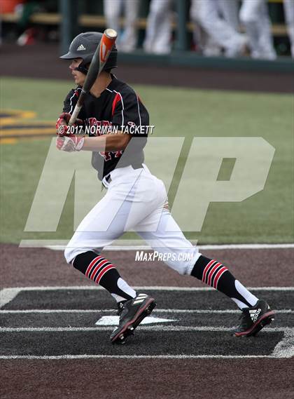 Thumbnail 1 in Heights vs. South (KSHSAA 5A Quarterfinal) photogallery.