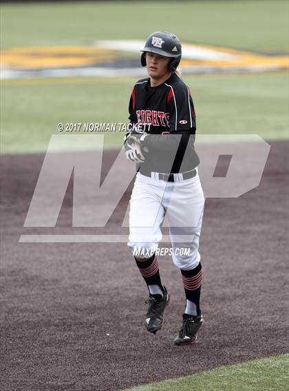 Thumbnail 2 in Heights vs. South (KSHSAA 5A Quarterfinal) photogallery.