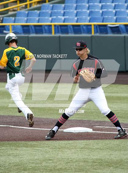 Thumbnail 1 in Heights vs. South (KSHSAA 5A Quarterfinal) photogallery.