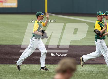Thumbnail 2 in Heights vs. South (KSHSAA 5A Quarterfinal) photogallery.