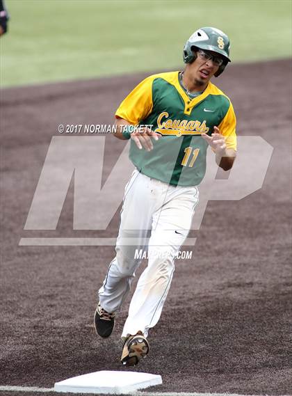 Thumbnail 3 in Heights vs. South (KSHSAA 5A Quarterfinal) photogallery.