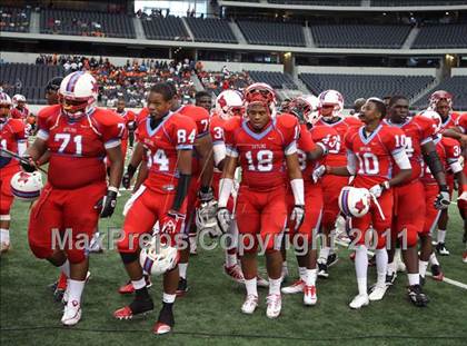 Thumbnail 1 in Cocoa vs. Skyline (Kirk Herbstreit National Kickoff Classic) photogallery.