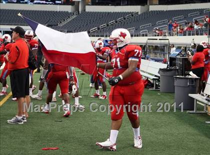 Thumbnail 1 in Cocoa vs. Skyline (Kirk Herbstreit National Kickoff Classic) photogallery.
