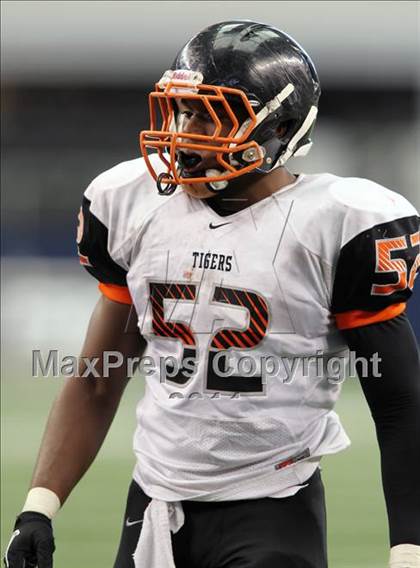 Thumbnail 3 in Cocoa vs. Skyline (Kirk Herbstreit National Kickoff Classic) photogallery.