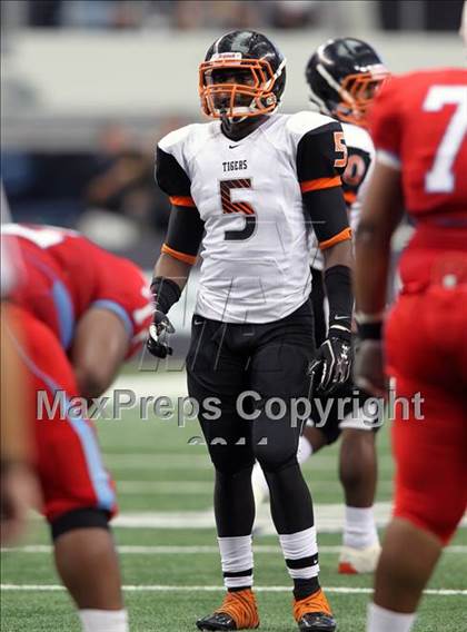 Thumbnail 2 in Cocoa vs. Skyline (Kirk Herbstreit National Kickoff Classic) photogallery.