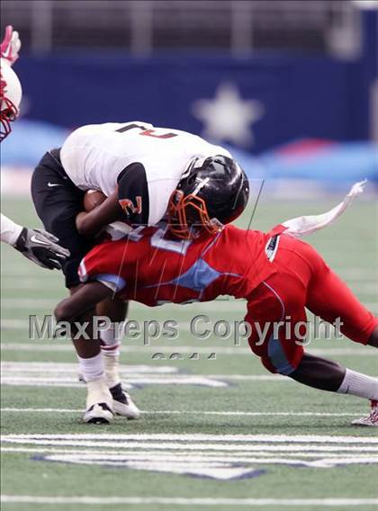 Thumbnail 1 in Cocoa vs. Skyline (Kirk Herbstreit National Kickoff Classic) photogallery.