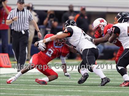 Thumbnail 3 in Cocoa vs. Skyline (Kirk Herbstreit National Kickoff Classic) photogallery.